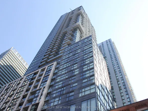 87 Peter St, Toronto, ON