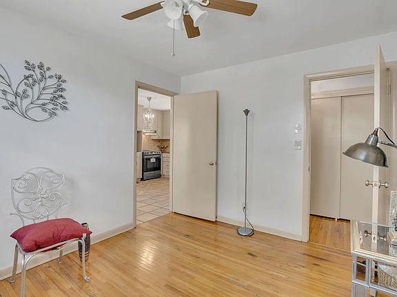3rd image of 3816 Atwell Dr