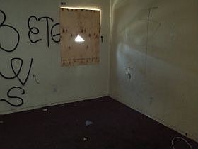 5th image of 1141 W 91st St