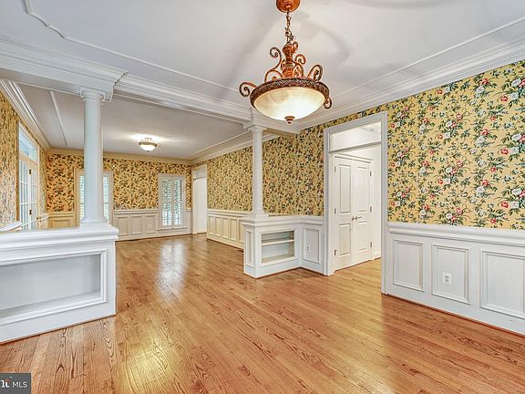 4th image of 10519 Wildbrooke Ct