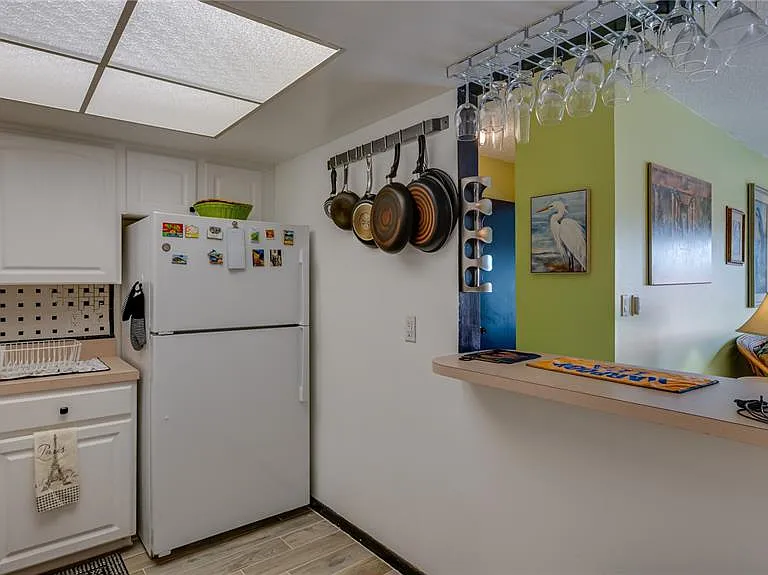 4900 Brittany Dr S #411 — Photo 17