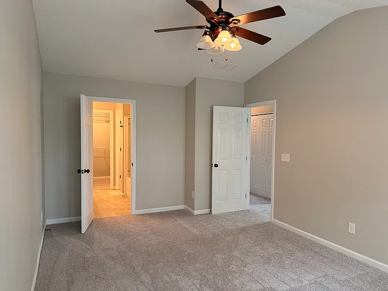 1637 Heyford Cir NW — Photo 9