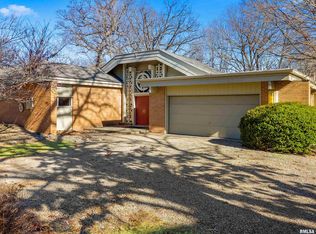 9156 N Timber Ln, Peoria, IL 61615