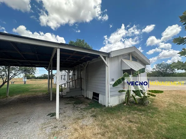 9831 Highway 106 Loop #20, San Antonio, TX 78263