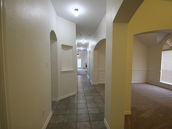 4th image of 10362 Ferry Farm Ln