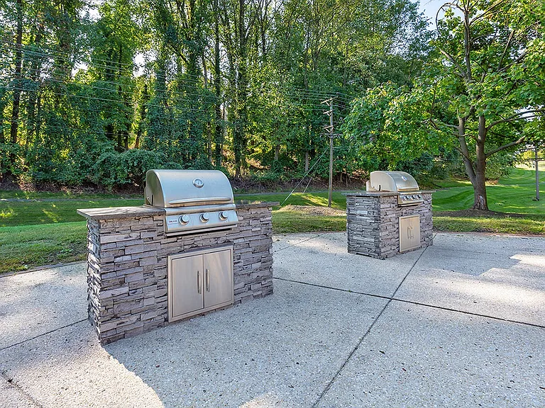 Copper and Quarry Village Apartments — Photo 32