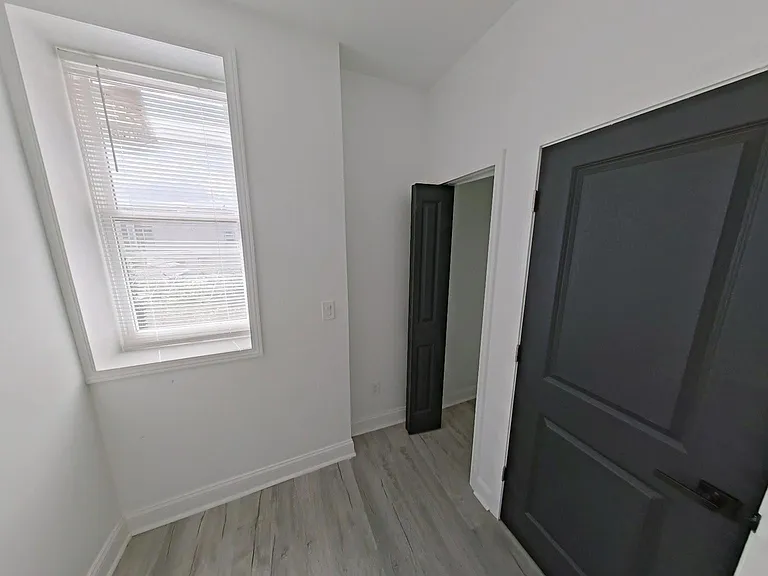 3510 N Mascher St #2 — Photo 8