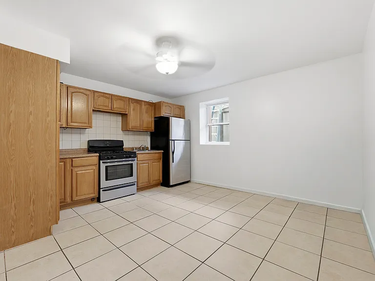 126-128 N 9th St #1 — Photo 5