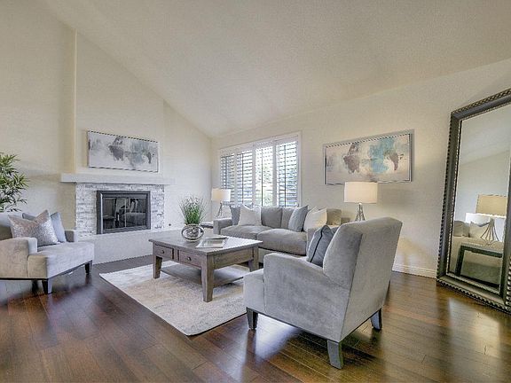 3rd image of 6567 Woodcliff Ct