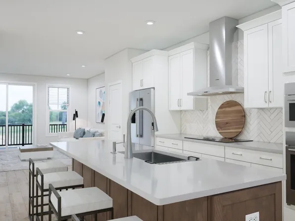 2606 River Birch Rd, Herndon, VA 20171