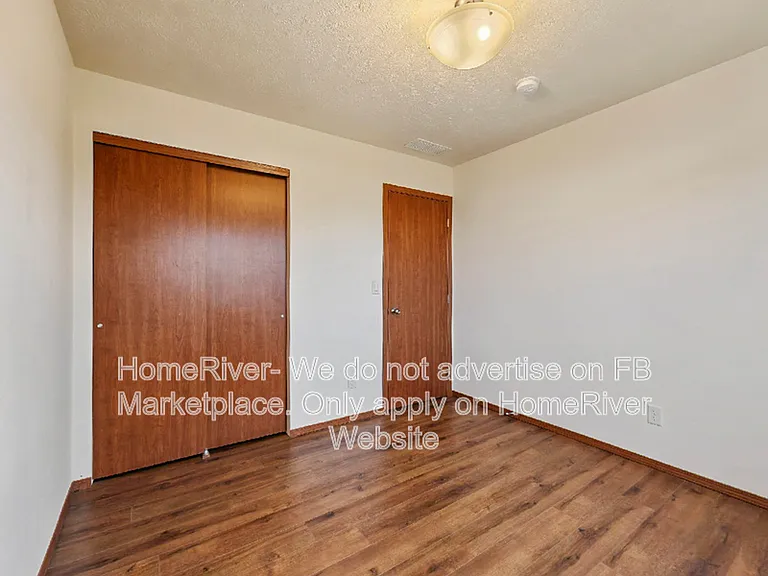 1811 W Maxine Ave — Photo 12
