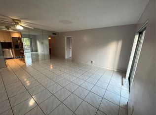 5731 NW 37th St APT 221, Virginia Gardens, FL 33166