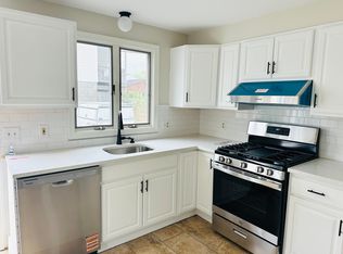36 Baker St APT A, East Providence, RI 02914
