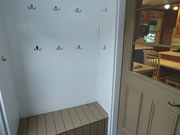 3rd image of 101 N Eureka St