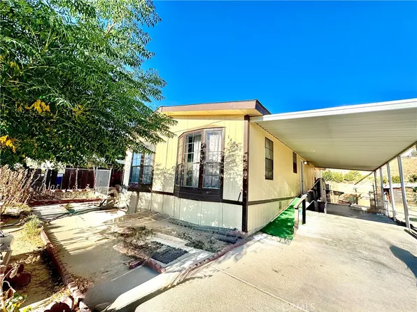 14098 Rodeo Dr, Victorville, CA 92395