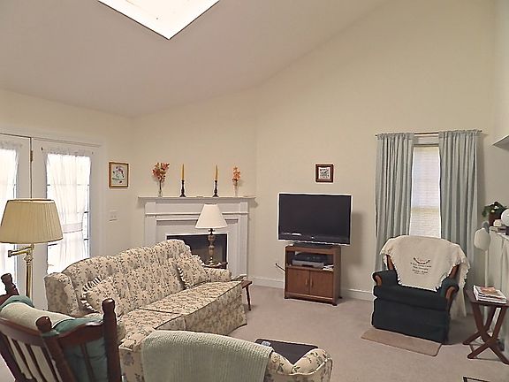 2nd image of 11 Emily Dr