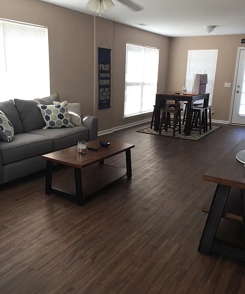 195 Herschel Dr — Photo 15