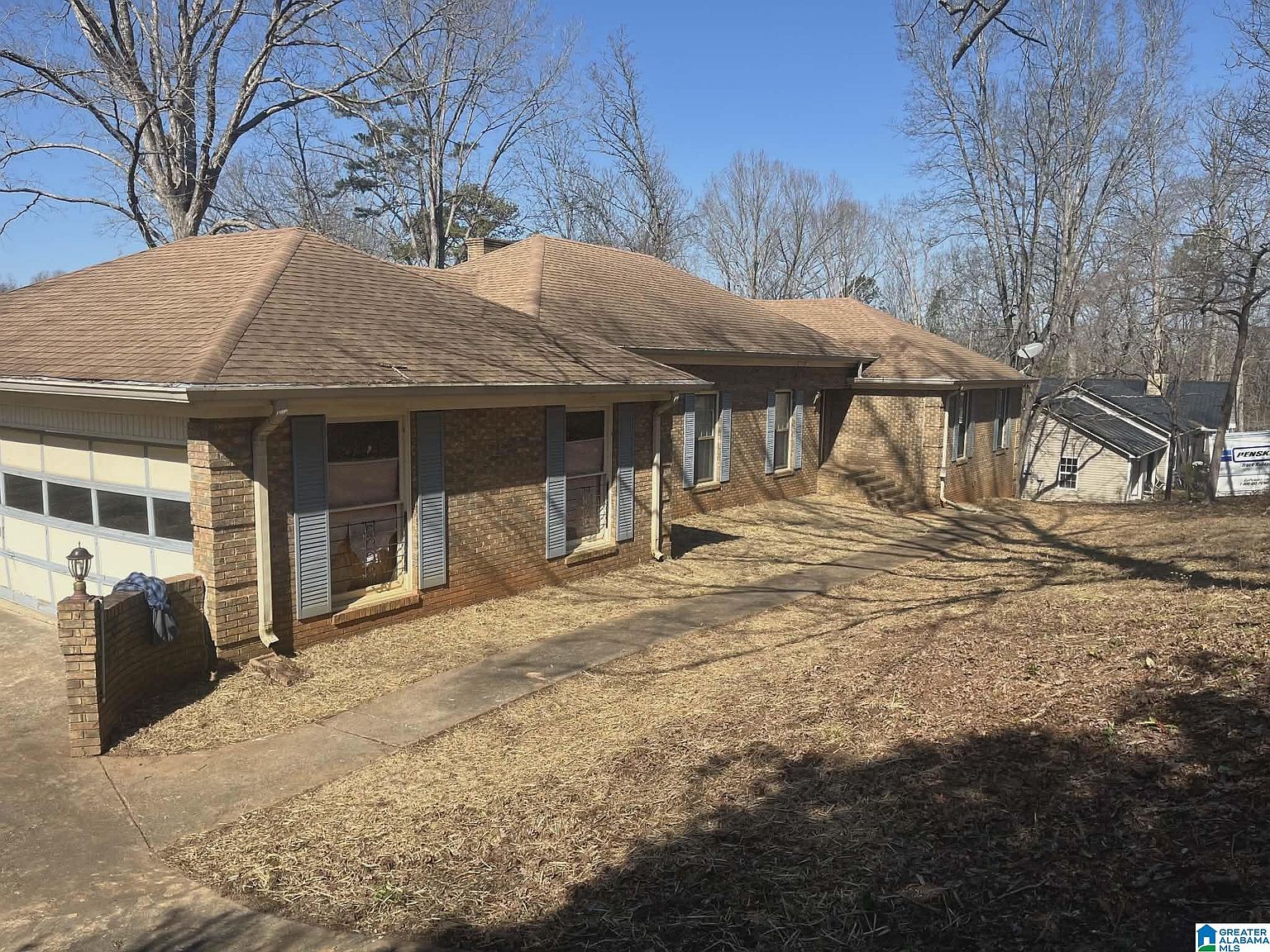 818 Creek Trl