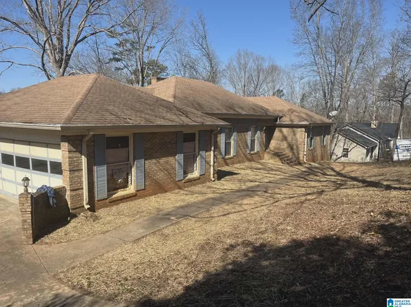 818 Creek Trl, Anniston, AL 36206