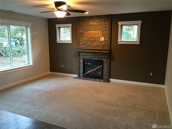 5th image of 4874 Georgette Ln SE