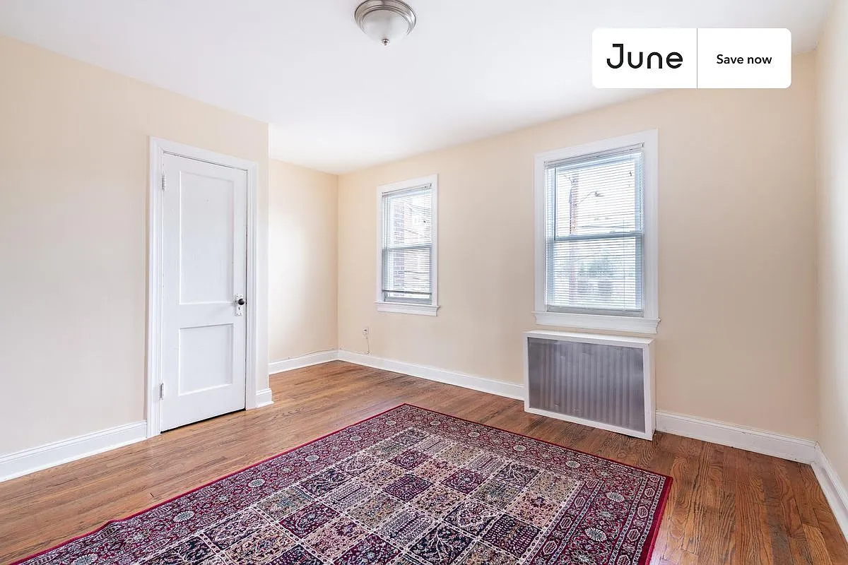 Building Photo - 711 Kearny St NE #2