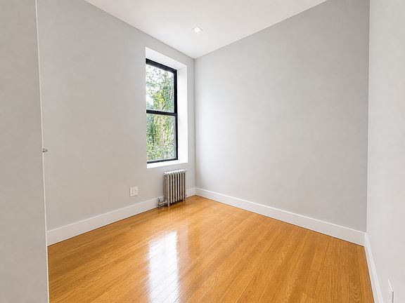 3rd image of 124 E 117th St APT 1D