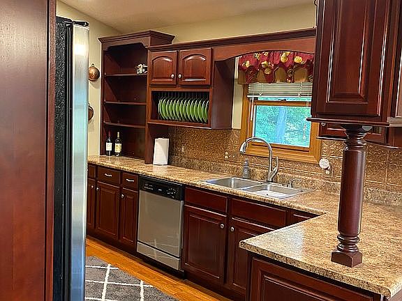 Cherry cabinets 12x12
