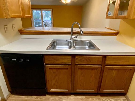 5th image of 6107 Bethlehem Ln