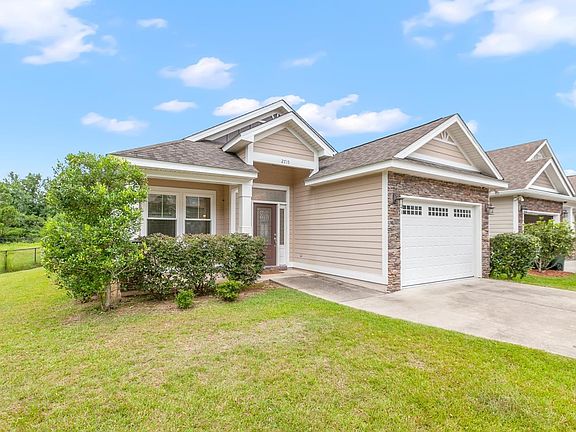 3rd image of 2715 Summer Meadow Dr