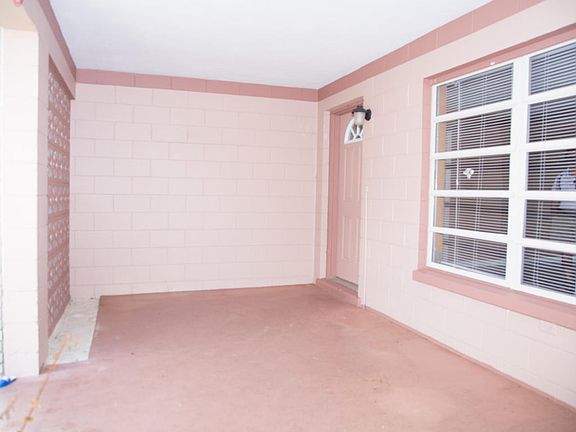 2nd image of 1295 Thoreau St
