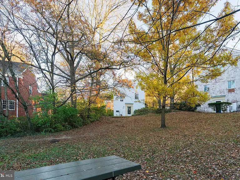 1629 Fitzgerald Ln — Photo 26