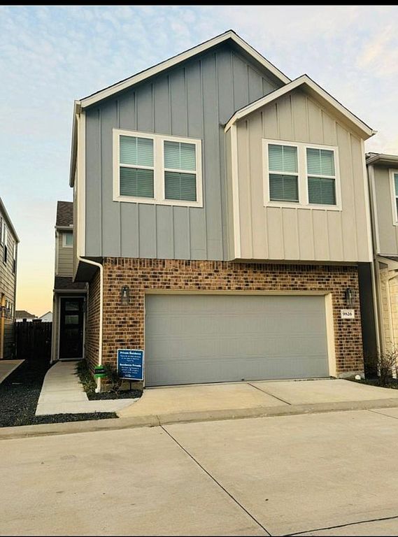 9826 Magnolia Village Ln - Property Image