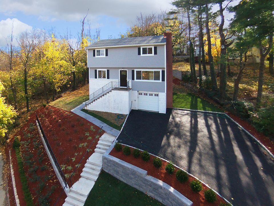 1st image of 18 Robert Ln