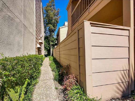 2nd image of 2125 Augusta Dr APT 63