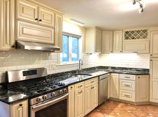 85 Alba Rd, Wellesley, MA 02481