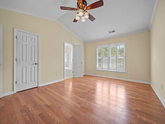 5th image of 145 Walmsley Dr