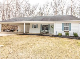 488 Oak Hill Dr, Selmer, TN 38375