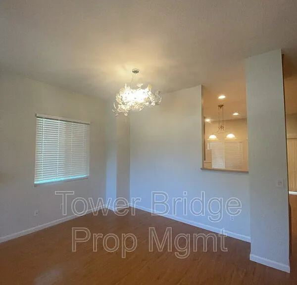 1515 Knight Ct — Photo 8