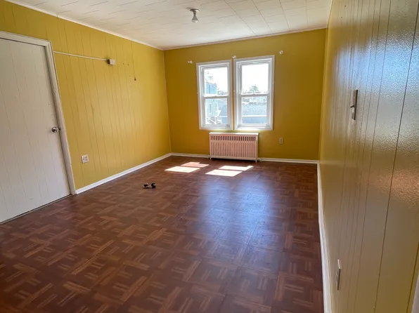 (undisclosed Address), Brentwood, NY 11717