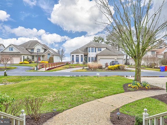 3rd image of 34359 Indian River Dr