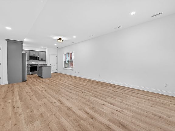 2nd image of 2027 Maury Ave #A