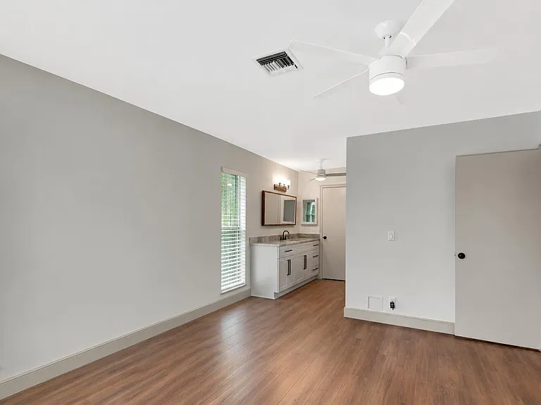 1140 Mahogany Way #204 — Photo 21