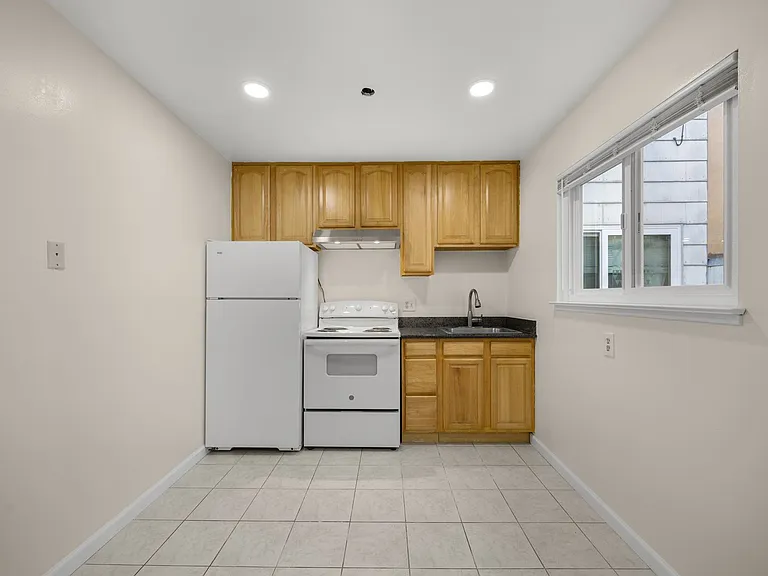 142 22nd Ave #1102R — Photo 5