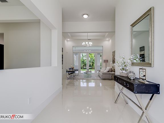 4th image of 17495 SW 83rd Ct