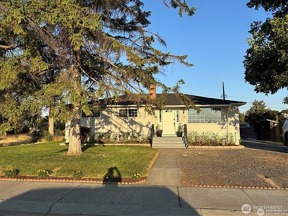 2nd image of 1534 N Buell Drive