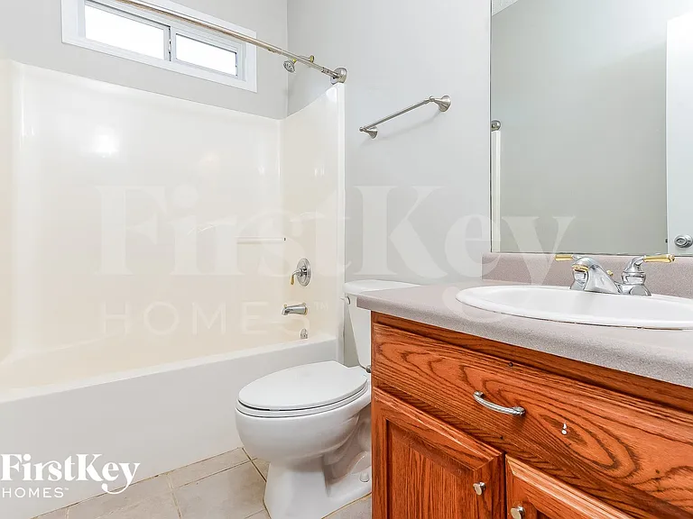 381 Glouchester Dr — Photo 14