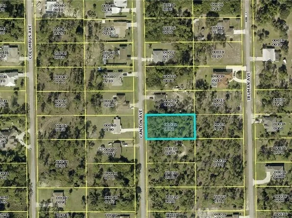 712 Canton Ave, Lehigh Acres, FL 33972