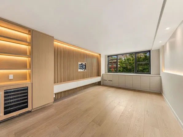 61 Jane St APT 4E, Manhattan, NY 10014