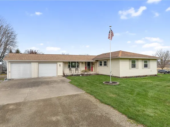 9915 Rowe Rd, Dansville, NY 14437