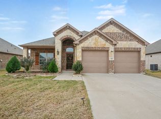 686 Navasota Dr, Crandall, TX